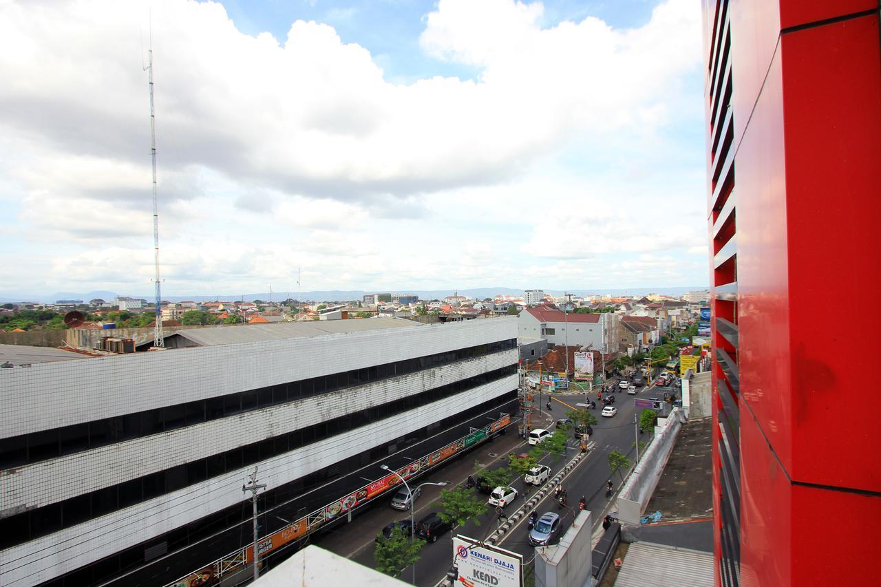 Uniq Hotel Yogyakarta Kültér fotó